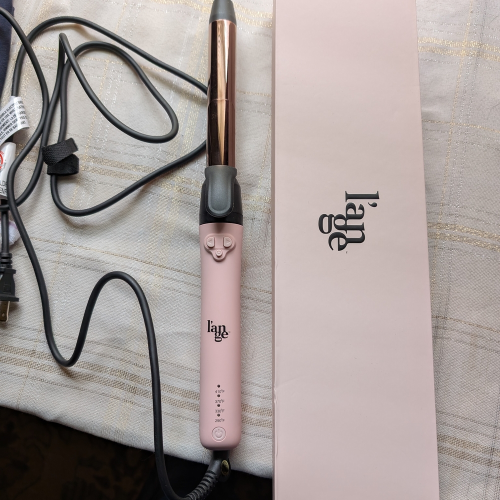 Lange Pink and Black Styling Wand